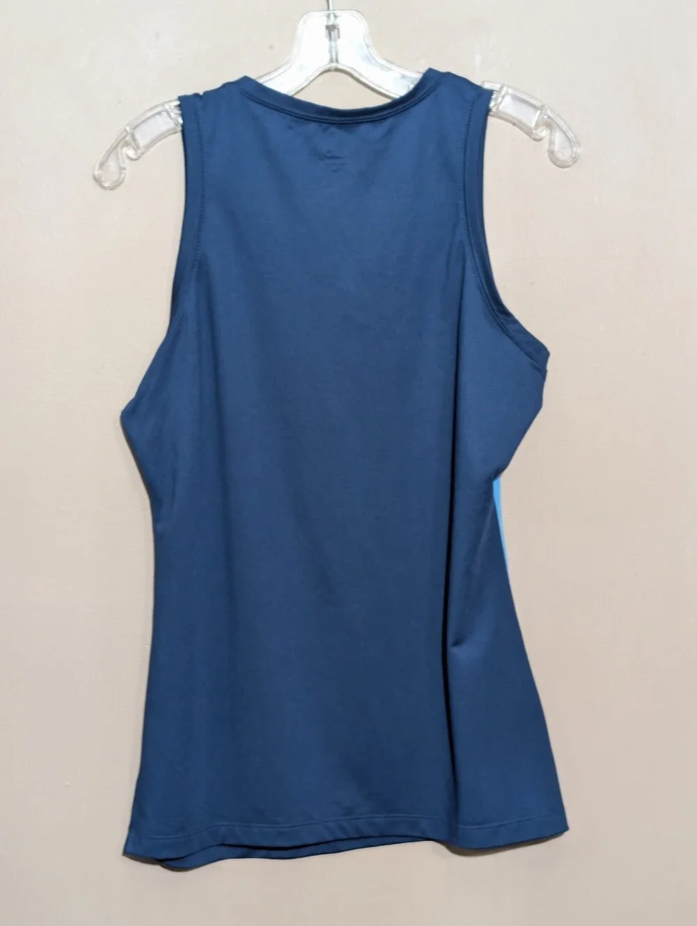 Alo Yoga Cool Fit V Neck Tank Top, XL